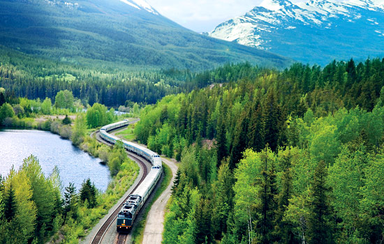 Canada rail - Canadian pacific railway - You'll spend a few nights onboard the Via Rail 'Canadian' train as you travel across Canada.