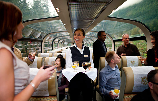 Canada rail - Canadian pacific railway - The Rocky Mountaineer train offers different levels of service, fine dining and viewing opportunities.