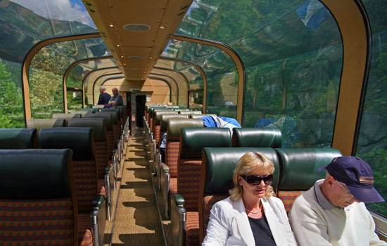 Canadian railway - Canadian train - Enjoy the spectacular scenery from the train on your way to the Canadian Rockies