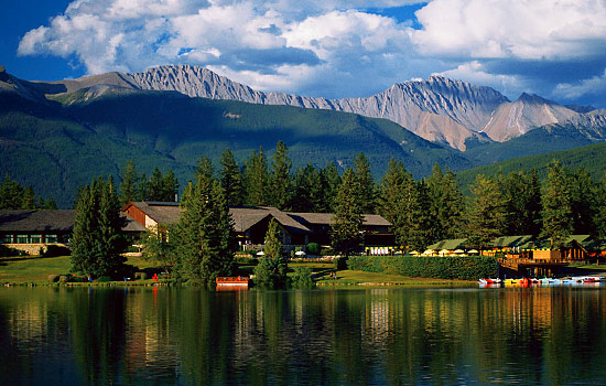 Canadian railway - Canadian train - Jasper and Banff offer some of the best scenery and accommodations in Canada.