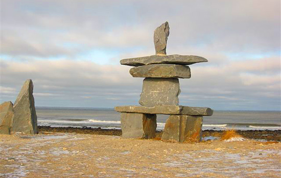 Polar bear tours - Churchill Canada polar bears - You also get more of an immersion into the fascinating human life in the Arctic.