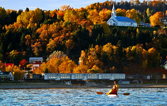 Canadian railway - Canadian train - After a taste of French Canadian cities, voyage on the train into the heart of Charlevoix