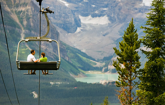 Canada tours - Canada travel guide - Breathtaking vistas are everywhere, from Banff to Jasper.